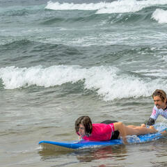 Galeria - Imagem 1 da Utentes participam em iniciativa de Surf Adaptado em Le�a da Palmeira