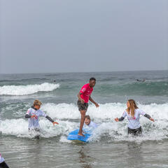 Galeria - Imagem 7 da Utentes participam em iniciativa de Surf Adaptado em Le�a da Palmeira