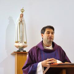 Galeria - Imagem 5 da Padre Celso Marques visita ALADI para uma eucaristia de Pscoa