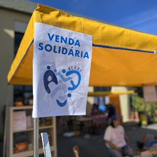 Imagem da Venda solidria na Festa do Agrupamento de Escolas de Lavra