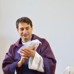 Galeria - Imagem 14 da Padre Celso Marques visita ALADI para uma eucaristia de Pscoa