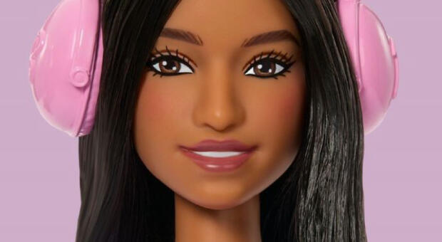 Mattel lan�a primeira Barbie autista para refor�ar representatividade