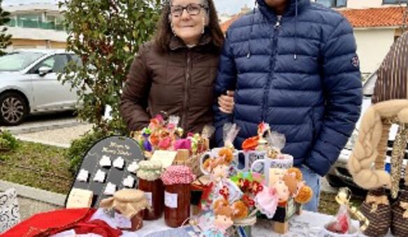 ALADI na primeira edio do Mercadinho de Natal em Lavra